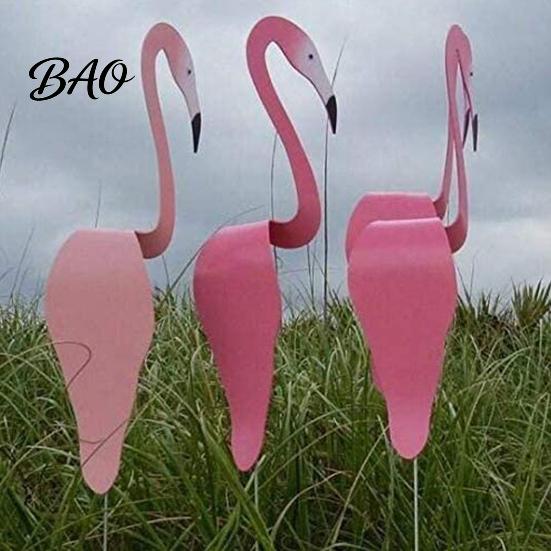 Outdoor Garden Centerpiece Flamingos Yard Decorations, Plastic Flamingo Lawn Statue with Metal Stakes, Weather Swaying Decoration Resistant Ornaments