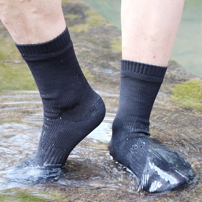 Waterproof Breathable Winter Sports Socks for Mountaineering, Cycling, Fishing & Skiing - Double Layer, Thickened & Warm