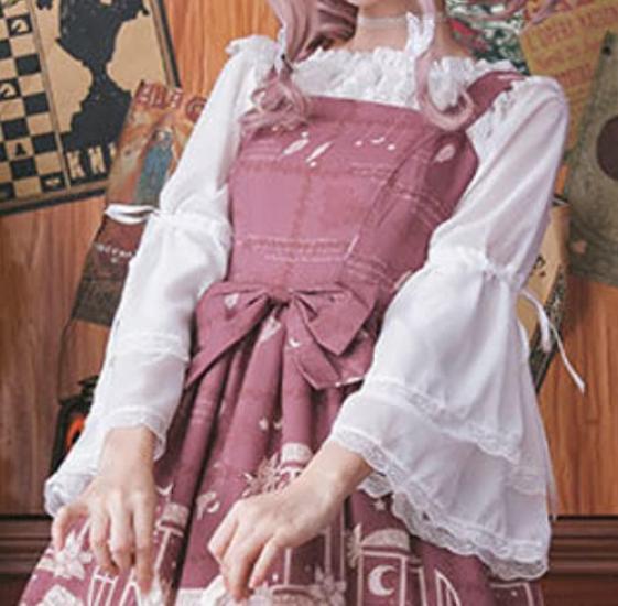 Блузка Lady Lazy Lolita с длинными рукавами и черными рюшами в стиле принцессы.
