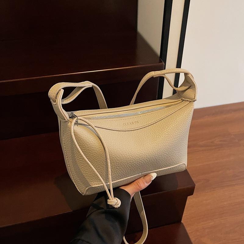 Супер огненная маленькая сумка женская летняя универсальная 2025 новая модная сумка-мессенджер повседневная корейская версия инс сумка-подушка на плечо