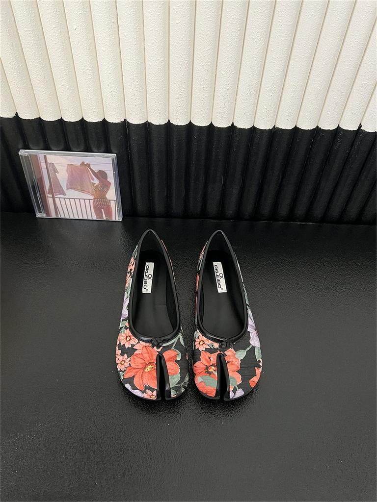 Модные новые кожаные туфли на плоской подошве с раздельным носком, женские туфли на плоской подошве, удобные туфли на плоской подошве, женские мокасины с ремнем на щиколотку