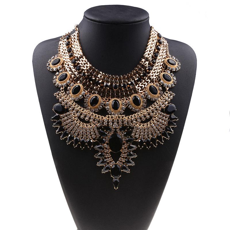 Alloy Diamondencrusted Necklace Fashion Exaggerated Short Necklace Crystal Necklace Jewelry