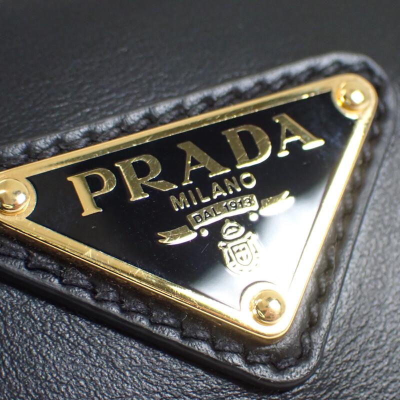 Prada 1BC194_ASK_F0002_V_OOO Сумка на плечо черная телячья кожа женская
