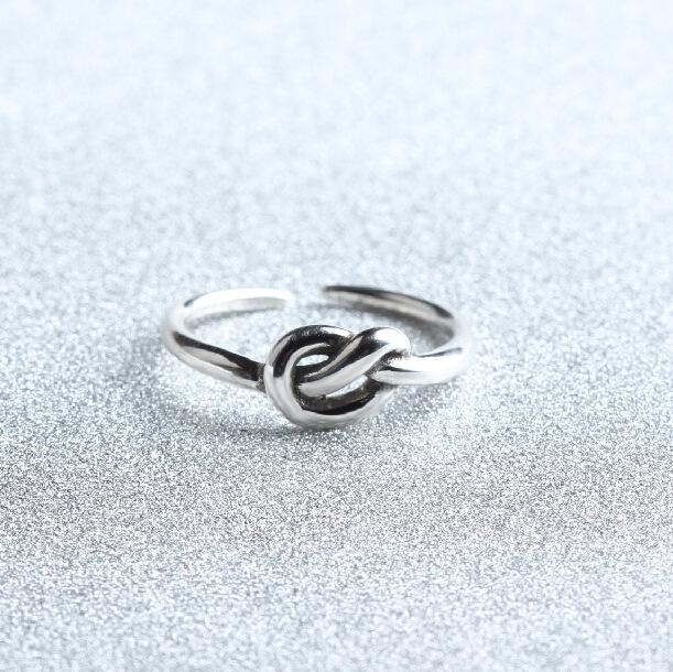 Korean Retro Silver-Plated Adjustable Women’s Knot Ring