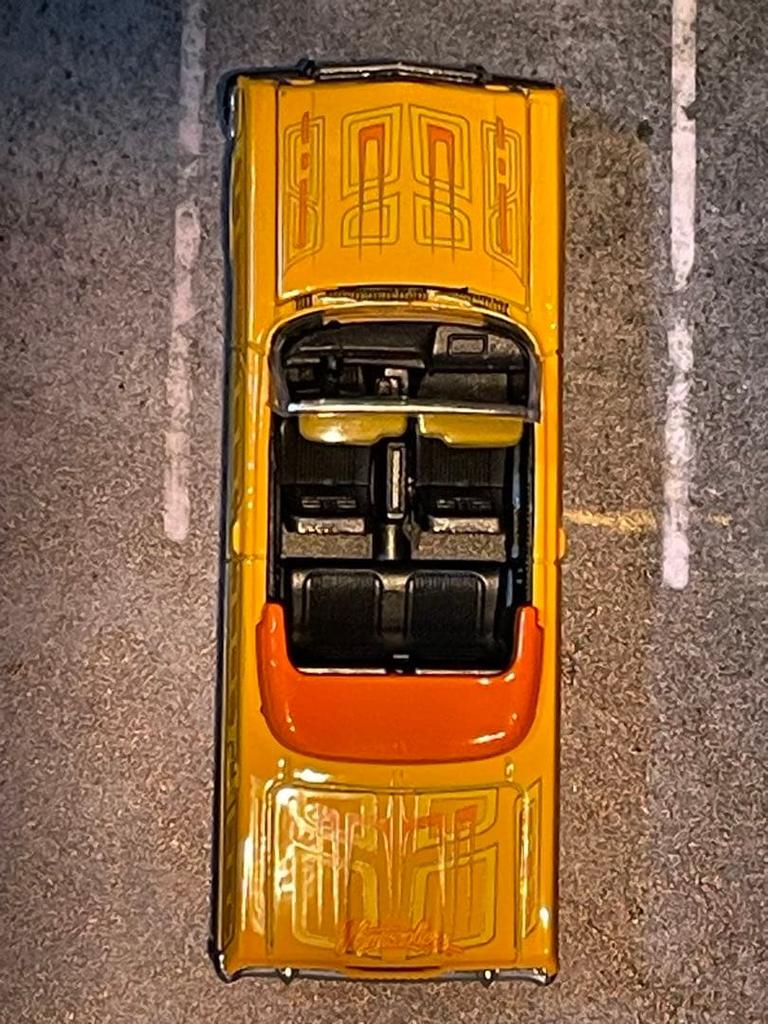 Greenlight 1/64 1963 Chevy Impala Кабриолет