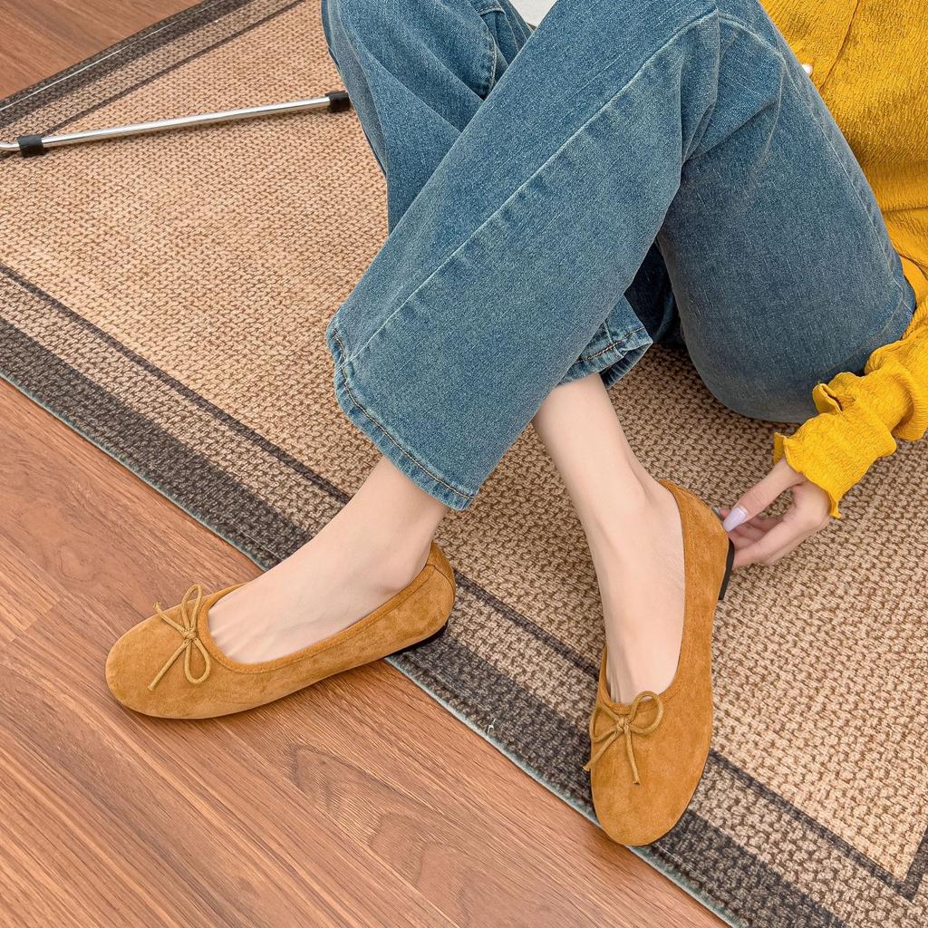Flat Shoes Women's High-end Comfortable Soft-soled Casual Shoes Women Wear Light and Shallow Single Shoes Women's Soft Leather Is Not Tired