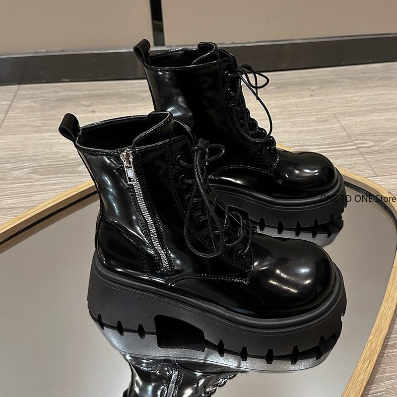 2025 Women's Black Back Zipper Chunky Heel Boots Goth Style Lace Up Solid Color Platform Short Boots for Women Fashion Wing
