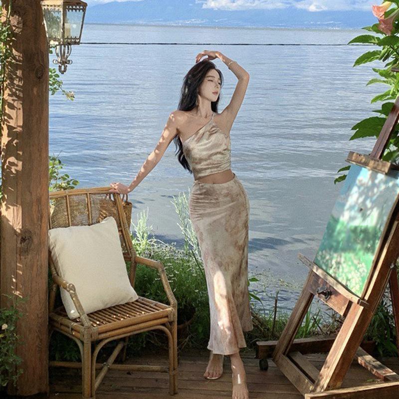 Pure Desire Sexy Slanted Shoulder Dress, High-end Women's Summer New Slim-fitting, Thin Waist Design, Long Skirt