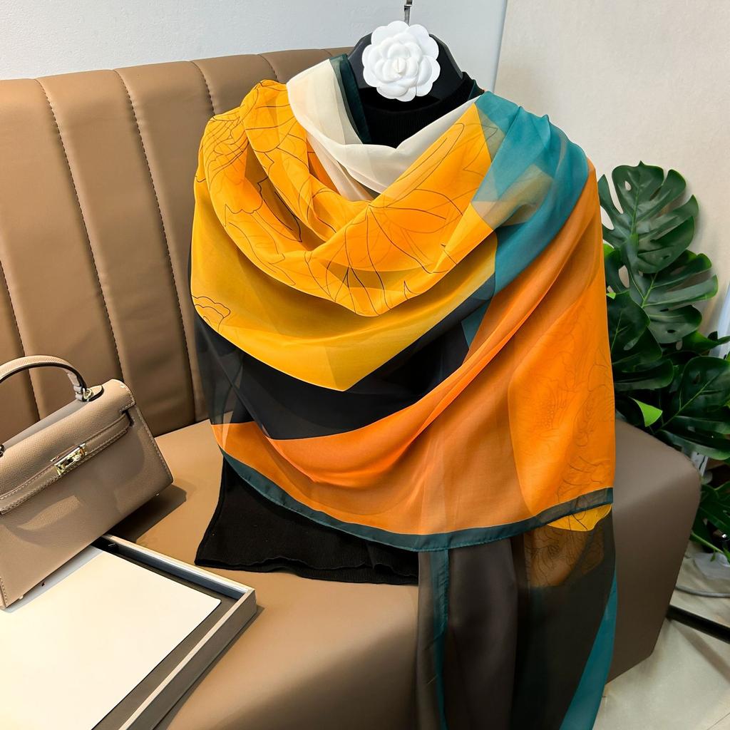 180*135cm Summer Silk Scarf Women Outdoor Shawl Bandanna Foulard Female Beach Fashion Luxury Oversized Shawl Head Hijab Wrap