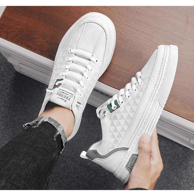 Удобная модная мужская обувь, летние дышащие спортивные туфли, белые туфли на плоской подошве, мужские белые туфли, повседневные туфли из белой кожи, подходящие туфли