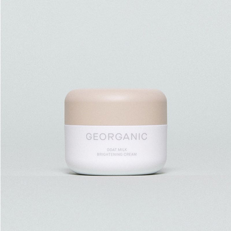 GEORGANIC Отбеливающий крем с козьим молоком