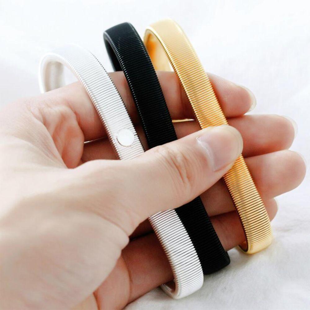 Fashion Metal Hold Ups Bracelet Hoop Armband Wristband Arm Band Shirt Sleeve Holder Shroud Ring