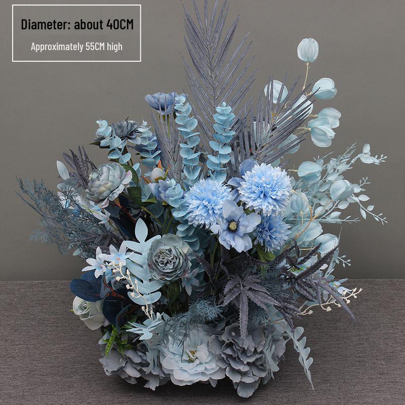 Свадебная композиция из эвкалиптового шелка: Декор прохода и сцены в горшках