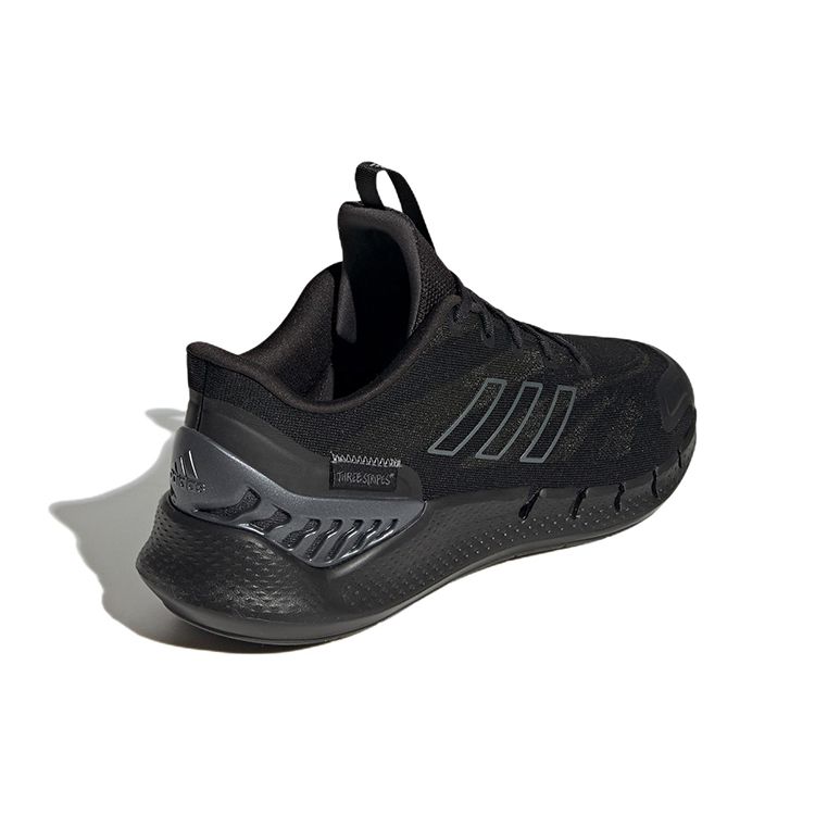 adidas Кроссовки унисекс Ventania Black Night Metallic Core-Black Carbon HP2626