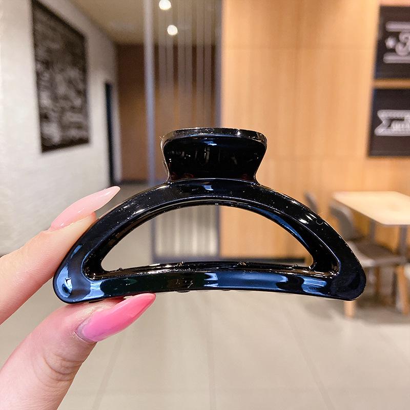 Большая женская шпилька высокого класса: Новая модель Shark Clip 2025 года на осень/зиму