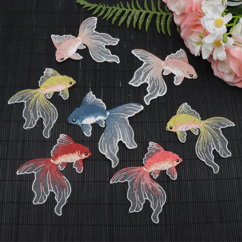 2Pcs Multi-Color Goldfish Embroidery Patches Fabric For T-Shirt Bags Hats Accessories Diy Iron On Stickers Repair