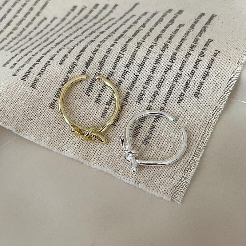 Дизайн Sense Knotted Metal Opening Ring Женское Простое Нишевое Индивидуальное Легкое Роскошное Элегантное Модное Универсальное Кольцо Кольцо