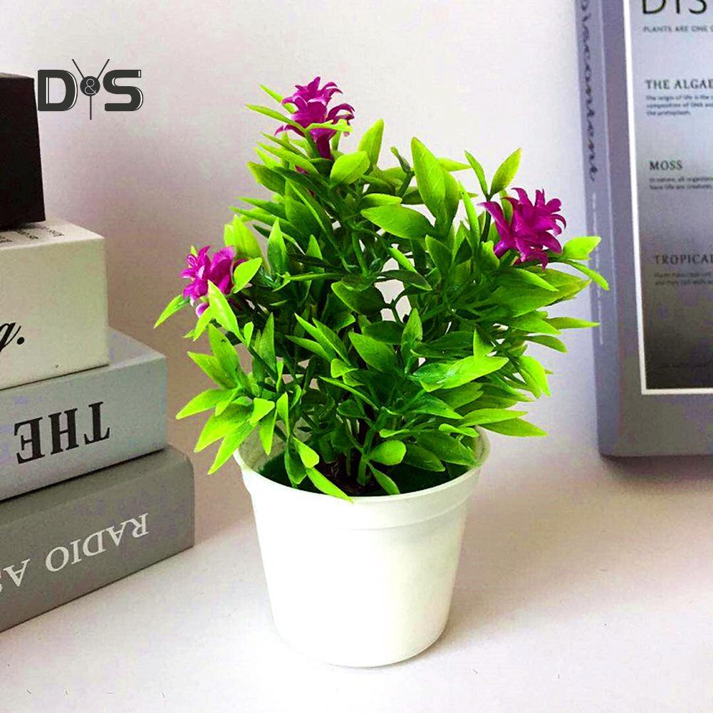 Искусственный пластиковый цветок розы для домашнего декора.Размер:10смх17см.В комплекте идет 1 горшок и 1 искусственный цветок