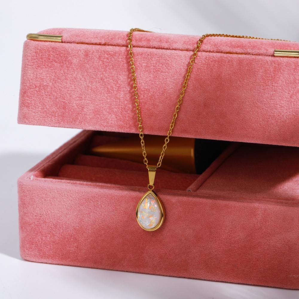 Rz Hot Selling Opal Jewelry Water Droplet Opal Pendant Necklace Anti Tarnish Stainless Steel Sweater Chain Fashion Necklace