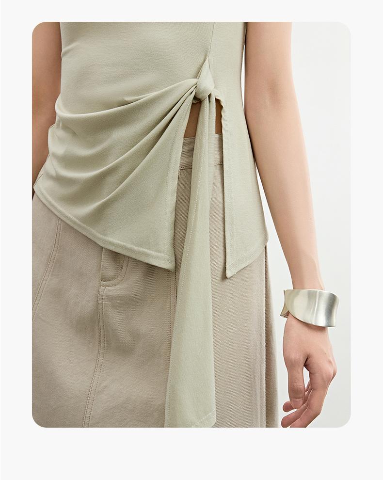 Qianwen Fashion Romantic T-shirt 2025 Summer New Exquisite Pattern Design V-neck Waist Strap Top