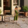 1:Фигурка женщины масштаба 1:64 Реалистичная детализация Девочка в шапке Миниатюрная Детализированная смоляная диорама Человек для