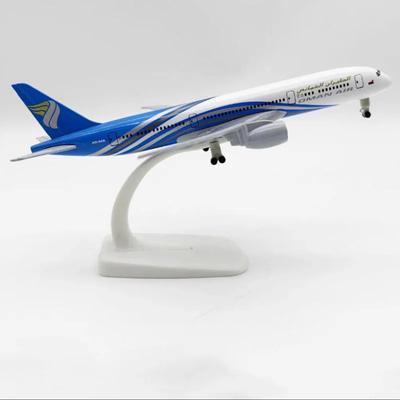 20 см Модель самолета 787 Оман Литая модель самолета Сплав Авиалинии Модель самолета С колесами Сувенир Коллекция Хобби Масштабная модель самолета