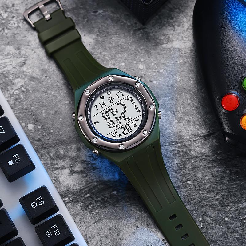 Fashionable hot selling and cool electronic watches trendy sports watches multifunctional night light men's watches 4