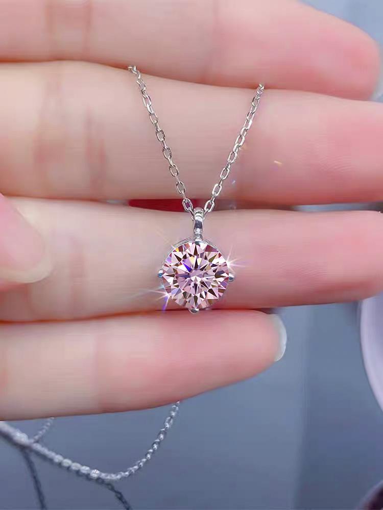 Fine Jewelry Four Claw Round Cut S925 Sterling Silver 1ct VVs1 Colored Moissanite Solitaire Pendant Necklace for Women