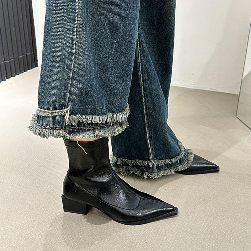 Naked Boots Niche Simple Pointed Low-heeled Crocodile Pattern Flat-bottomed Thin Boots 2024 New Casual French Pointed Short Boots