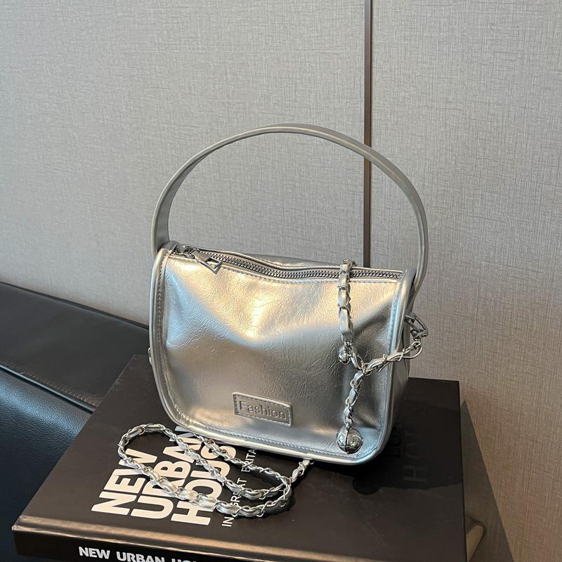 Маленькая сумка премиум-текстуры женская 2025 новая модная цепочка на плечо сумка-мессенджер универсальная лакированная кожа портативная маленькая квадратная сумка