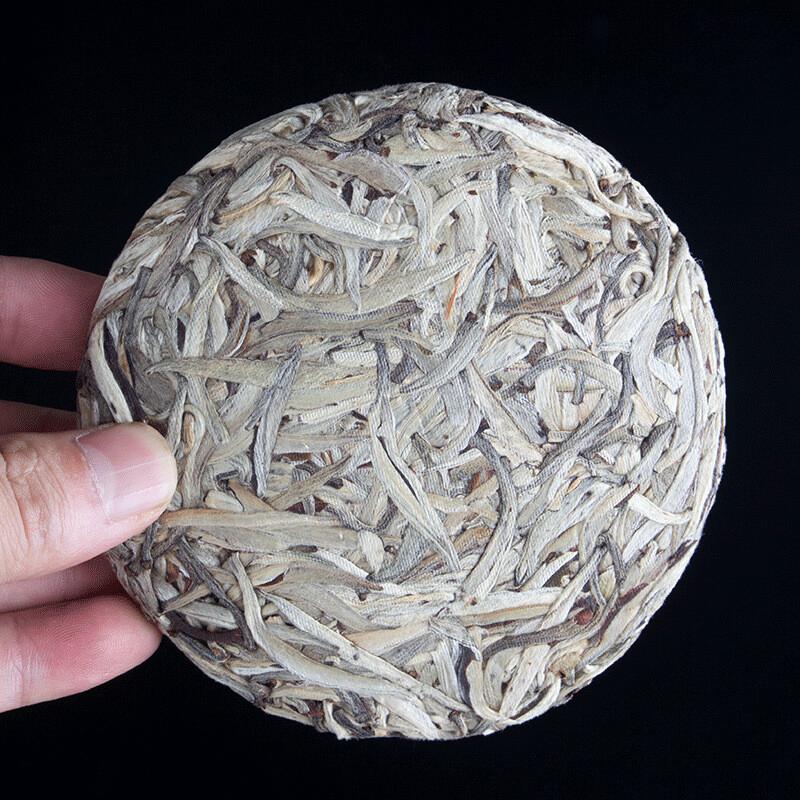 Юньнаньский Белый Чайный Блин Бай Хао Инь Чжэнь 100г Премиум Почки Высокогорный Чай