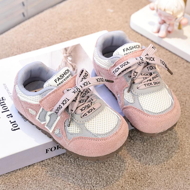 Детские кроссовки корейская версия весна и осень дышащие универсальные повседневные туфли для девочек моральные тренировочные туфли для мальчиков детские кроссовки на мягкой подошве для бега