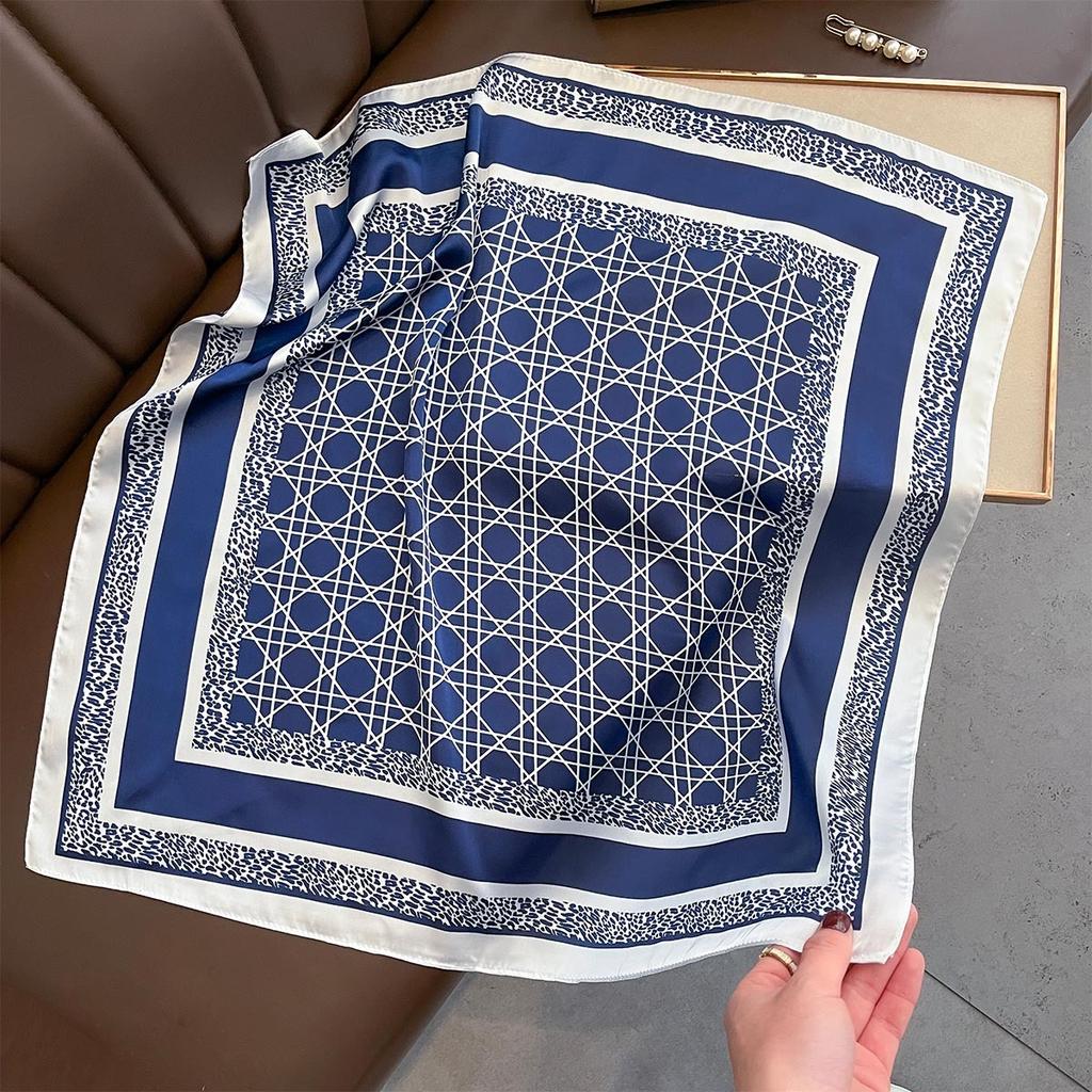 70cm Square Scarf With Imitation Silk Versatile Neck Scarf For Dress Up Your Look , Spring/Summer Women's Soft Stain Bandannas