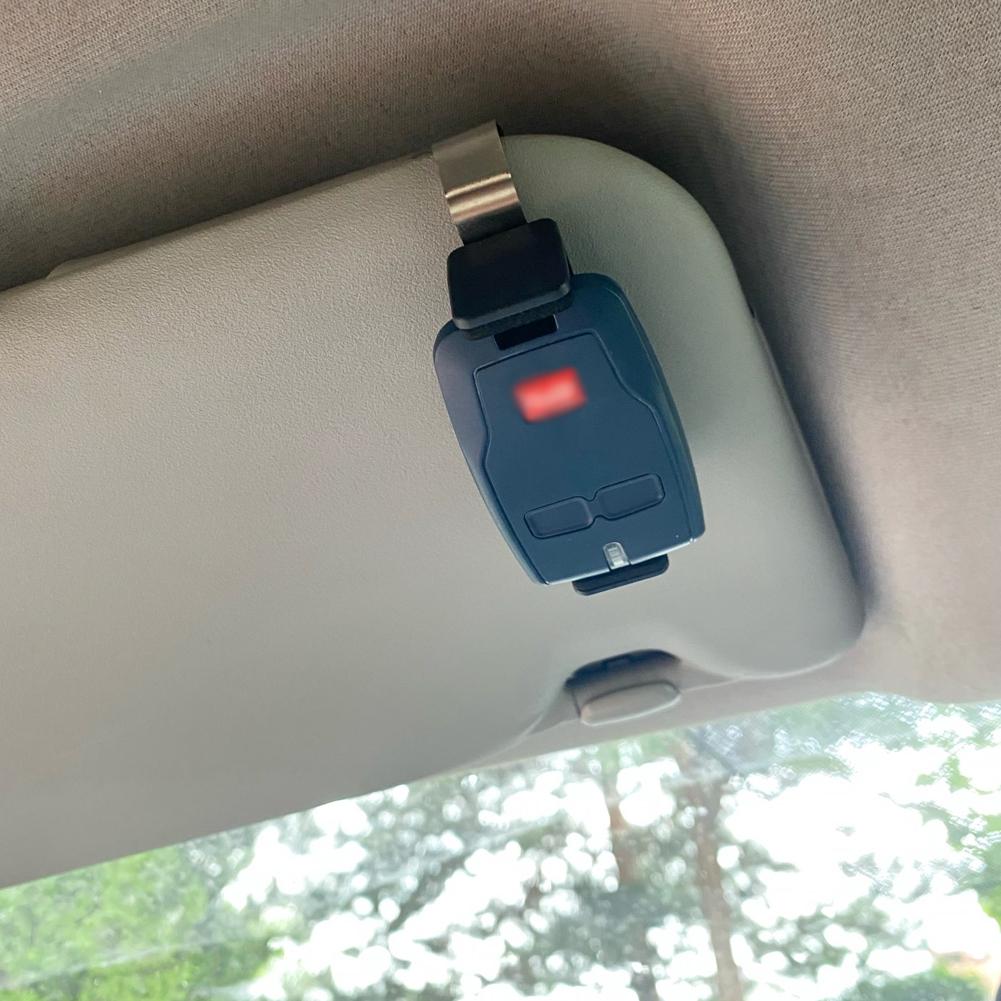 Universal Car Keychain Sun Visor Clip Holder 47-68mm Fit for Garage Door Remote Control Barrier Opener Quick Installation