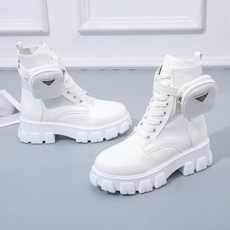 Женская модная обувь, черные мотоциклетные ботинки «Мартенс» на платформе в стиле панк, туфли на массивном каблуке со шнуровкой и пряжкой, карманы, туфли из искусственной кожи