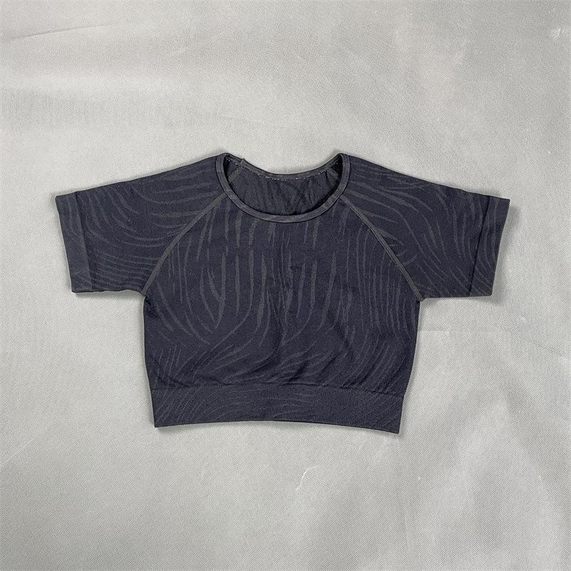 «Новый бесшовный европейский и американский фитнес-комплект: Топ с коротким рукавом, штаны для йоги, спортивный бюстгальтер для женщин.