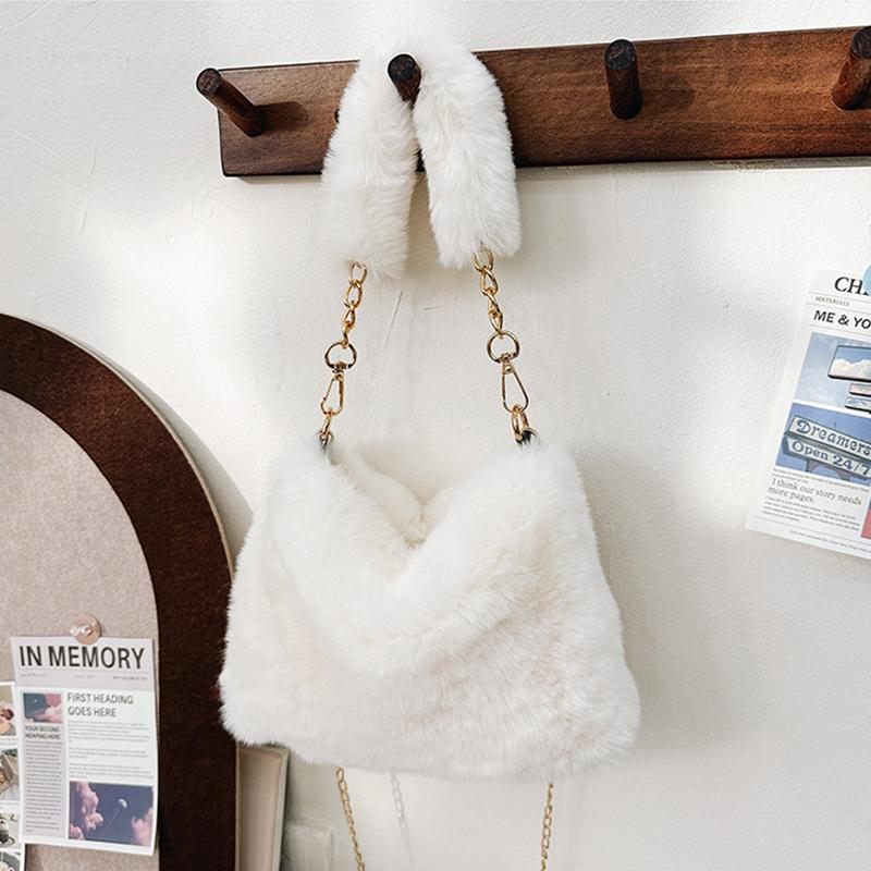 New Fashion Women Handbags Winter Furry Ladies Soft Plush Clutch Purse Shoulder Bags Fashion Female Crossbody Messenger Bag