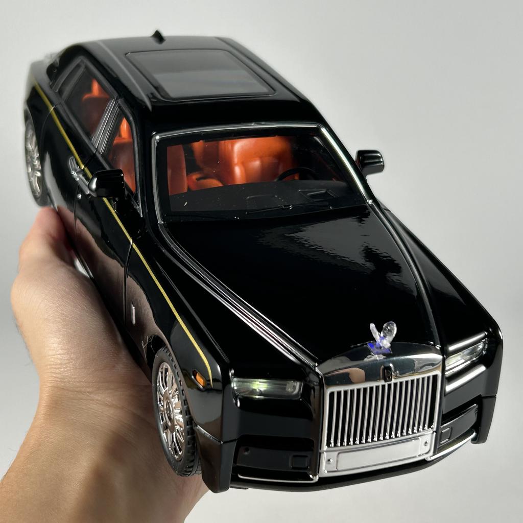 1:18 Модель автомобиля Rolls Royce Phantom Limousine из сплава Металлическая литая модель Транспортное средство для мальчика Высокая симуляция Миниатюрный Праздничный подарок Подарок для дома