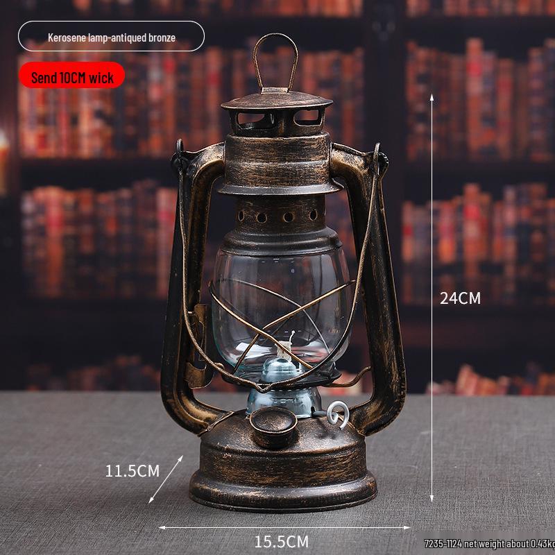 Винтажный ручной керосиновый фонарь: Наружное и бытовое освещение в античном стиле