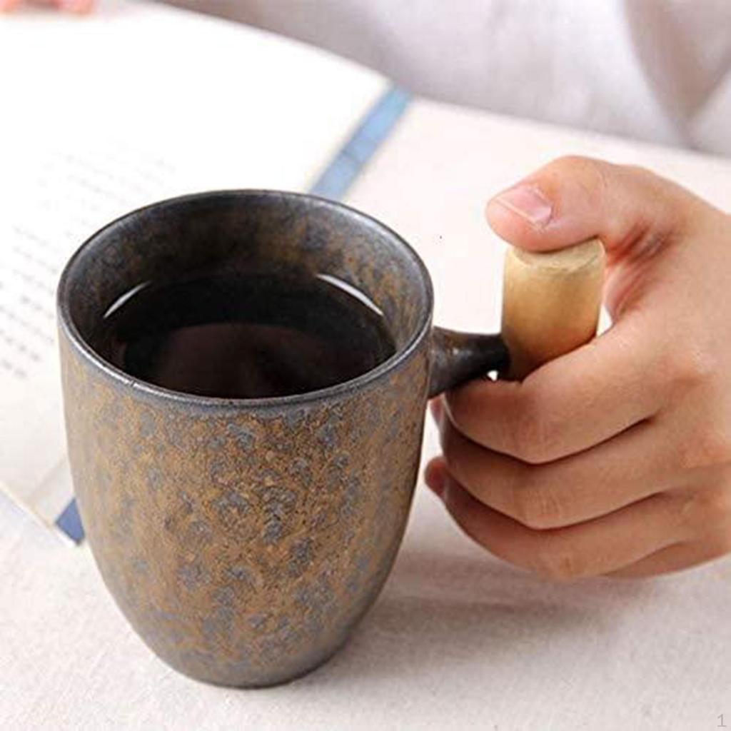 Керамическая кружка для кофе с эффектом старины и деревянной ручкой,