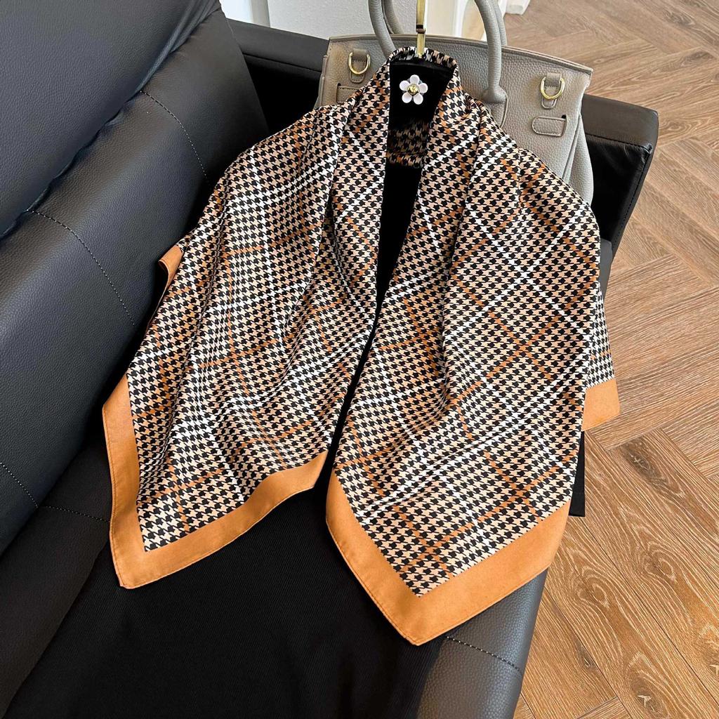 Color block silk scarf Korean version printing color matching scarf twill silk large square scarf 91x91cm shawl sunscreen travel headscarf