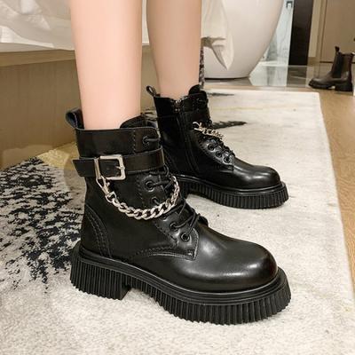 Модные женские ботинки Martern 2024 года на платформе, женские ботильоны из искусственной кожи, сексуальные ботильоны с металлической цепочкой и квадратным каблуком, женские ботинки на танкетке