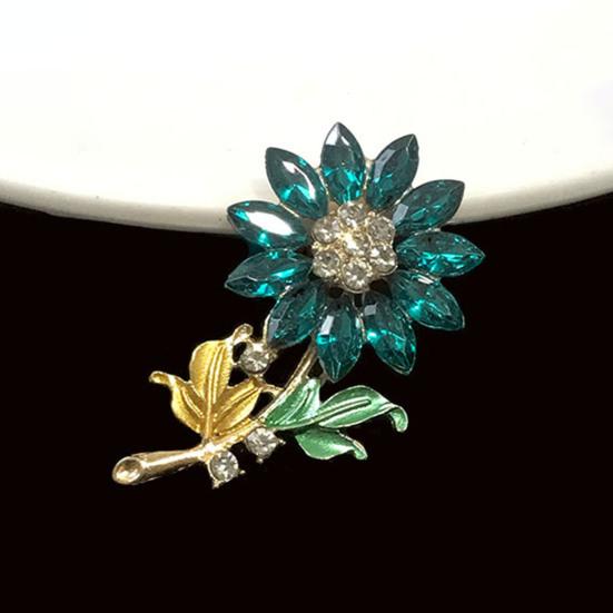 Автомобильный освежитель воздуха в виде цветка, клипса, универсальный, простая установка, блестящий, искусственный