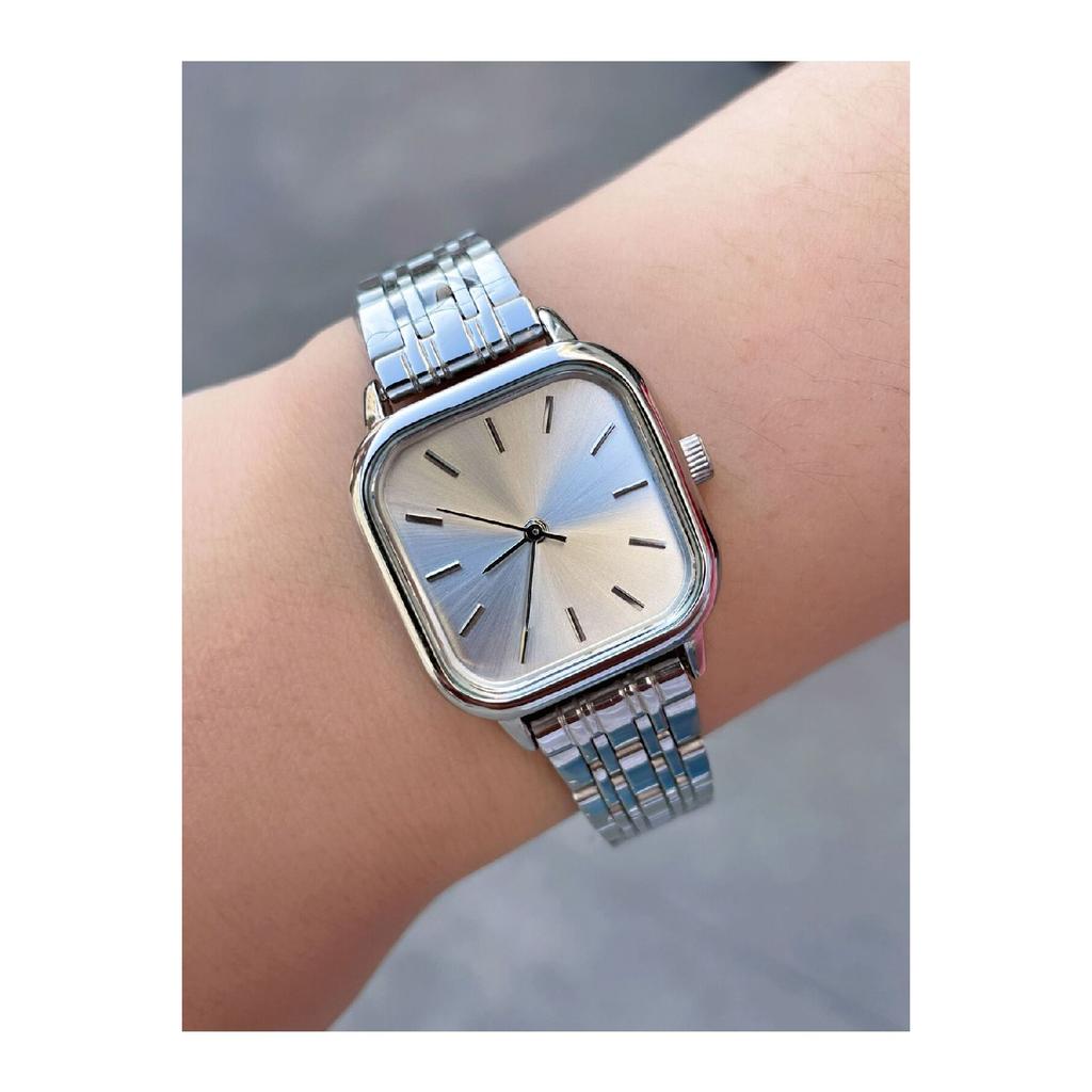 Retro Strap Women's Wristwatch
