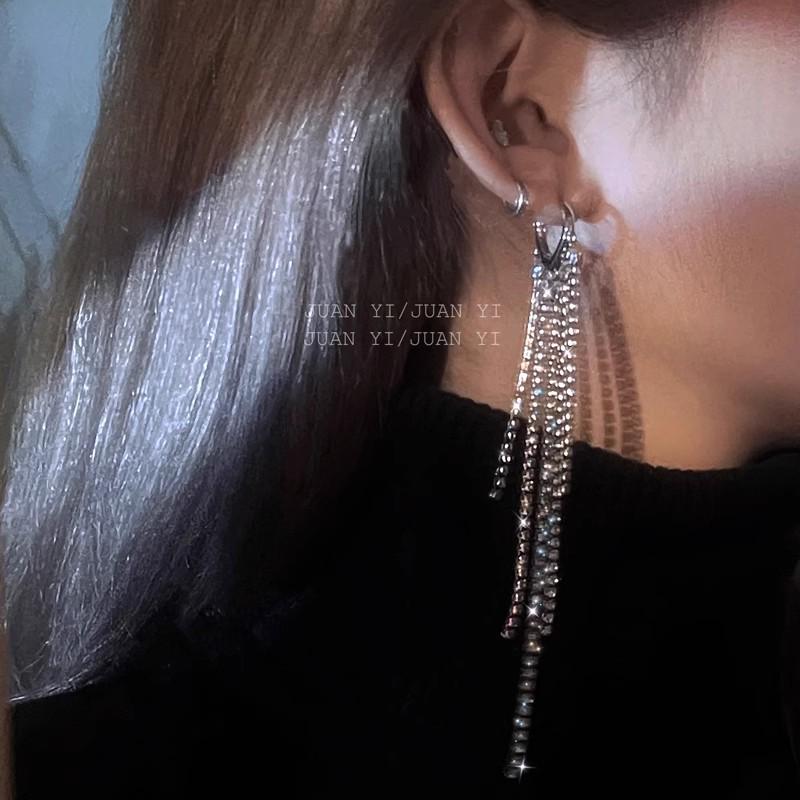 Вайб острой девчонки: 2025 Милые и Крутые Нишевые Серьги-кисточки - Шикарный и Стройнящий Длинный Дизайн