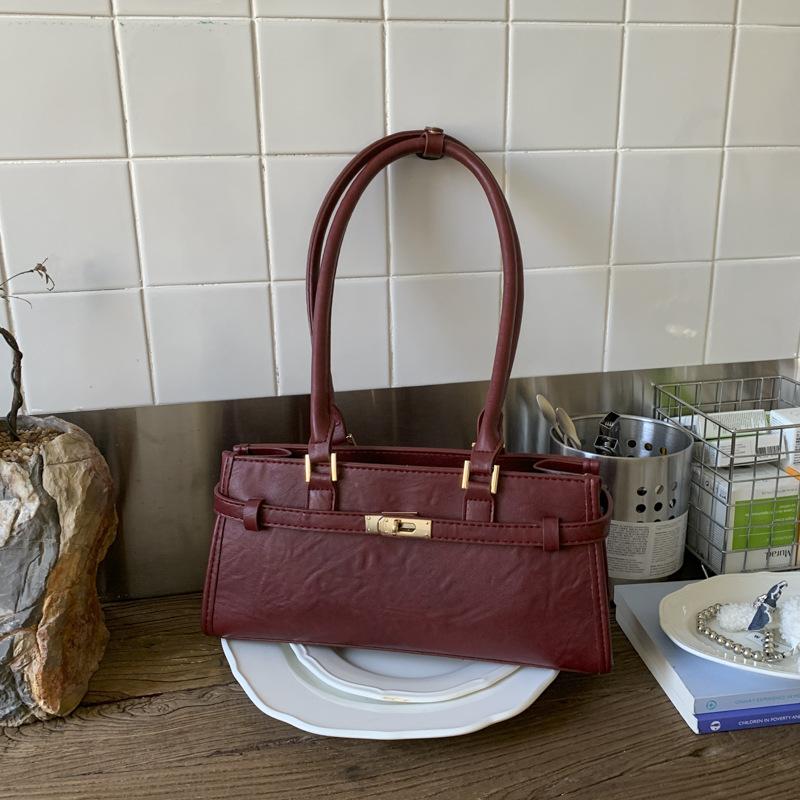 Сумка подмышку женская 2025 новая с высоким чувством женская мода универсальный нишевый дизайн взрыв интернет-знаменитости наплечная сумка