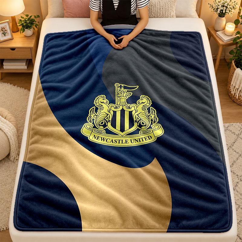 Flannel BlanketNewcastle United Football Warm Soft Throw Blanket for Indoor Sofa Bed Living Room Use