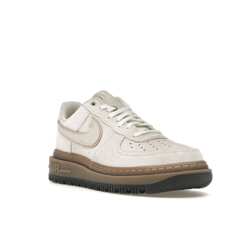 Nike Кроссовки Air Force 1 LX Light Orewood Brown Unisex цвета кремовой резины-темно-коричневого цвета антрацит HV2531-100