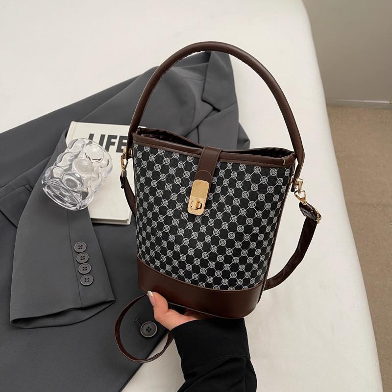 Trendy Women's Bucket Bag Stylish Retro Crossbody Satchel For Daily Use In Black Beige Coffee Khaki
