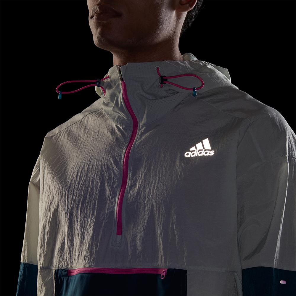adidas Беговая куртка Adapt с карманами цветных блоков и толстовкой на молнии до половины, мужская верхняя одежда, зеленый GN2179